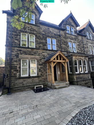 2 bed Flat to rent Image 7