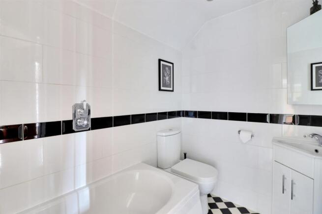 Bathroom.jpg
