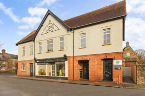 27b, High Street, Banbury OX17 2PA