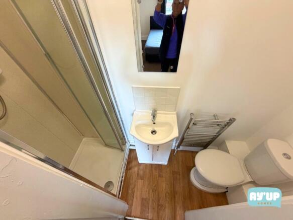 1 bed House Share to rent Image 4