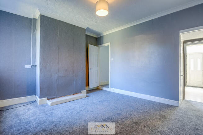 3 bed Terraced for sale Image 10