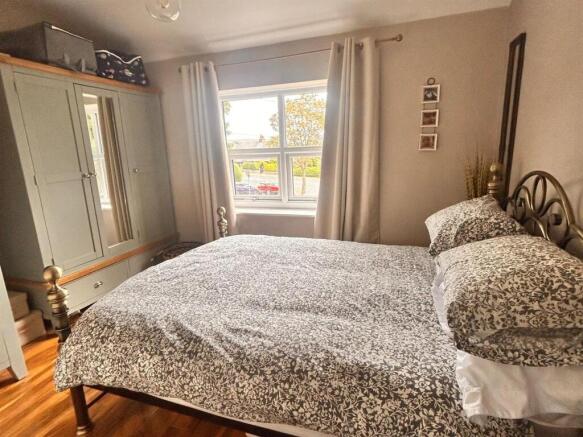 2 bed Terraced for sale Image 5