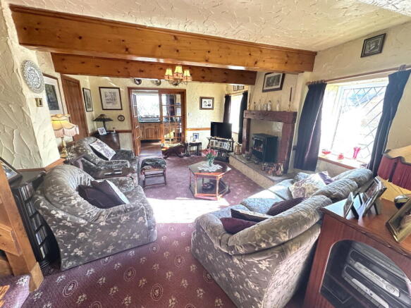 2 bed Semi-Detached for sale Image 5