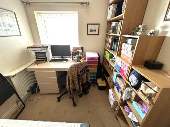3 bed Terraced for sale Image 10