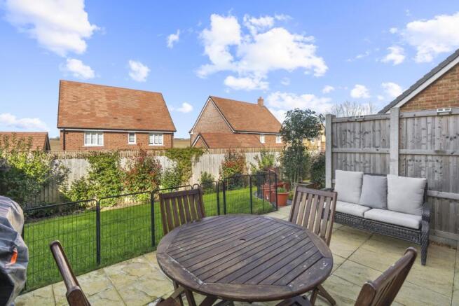 Rochester Avenue, Sawbridgeworth, Hertfordshire, CM21 photo 4