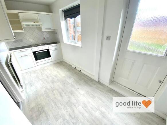 Renfrew Road, Redhouse, Sunderland photo 4