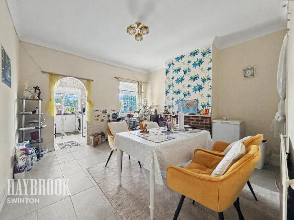 2 bed Terraced for sale Image 5