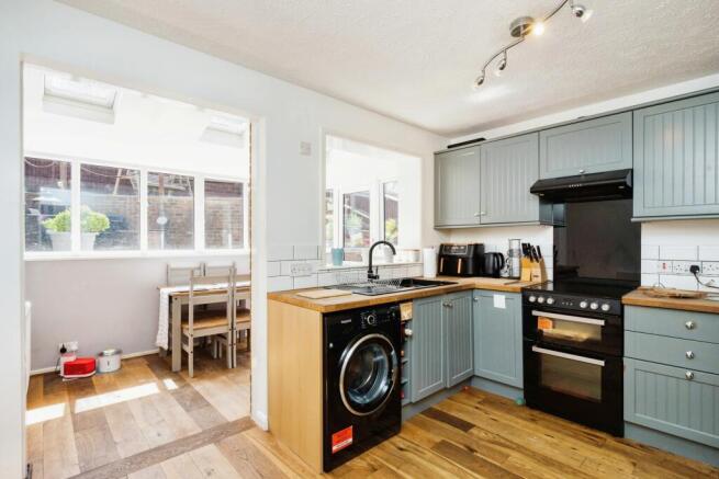 Kitchen/Dining Area