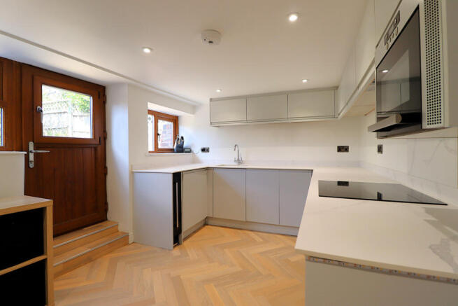2 bed Terraced for sale Image 5
