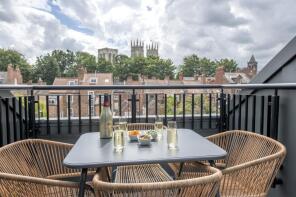 Apartment 8, The Quadrant, Bootham Row, York YO30 7BP