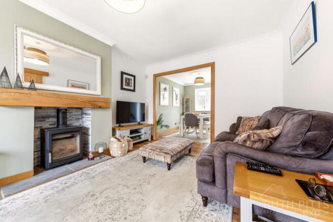 3 bed Semi-Detached Bungalow for sale Image 5