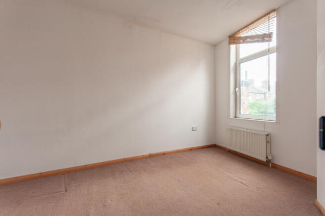 4 bed Terraced for sale Image 8
