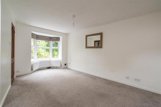 12 Oakwood Croft, Solihull, B91 3GT_8.jpg