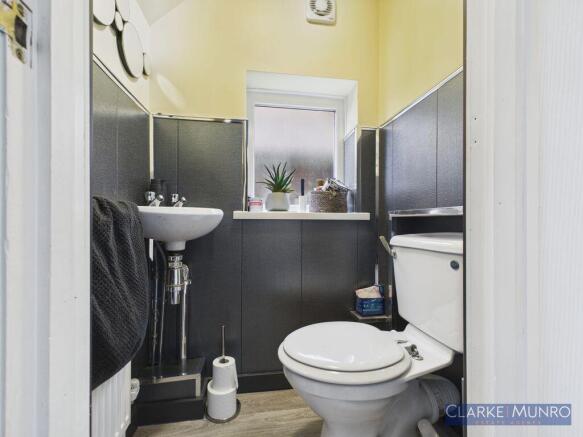 3 bed Semi-Detached for sale Image 7