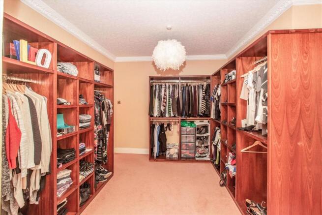 WalkInWardrobe