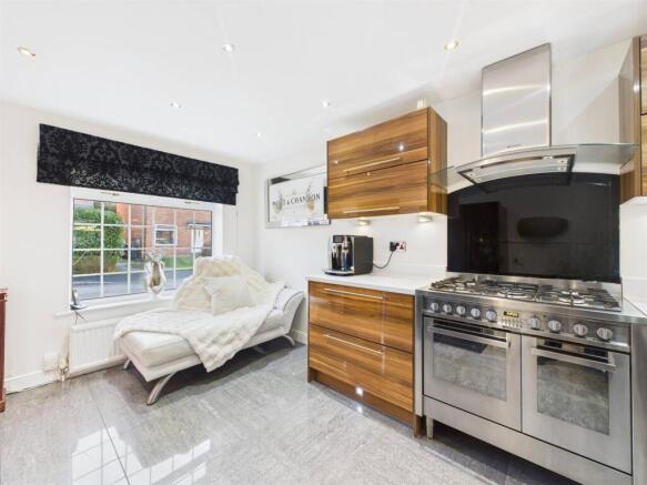 Vestry Road, Oakwood, Derby photo 4