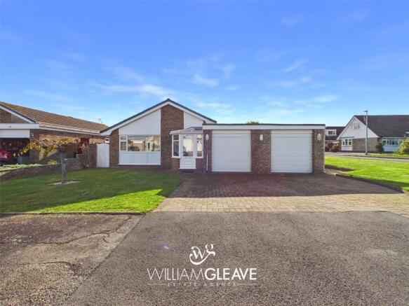 2-bed detached on Pen Tir, Penrhyn Bay, Llandudno, Conwy, LL30, £325,000