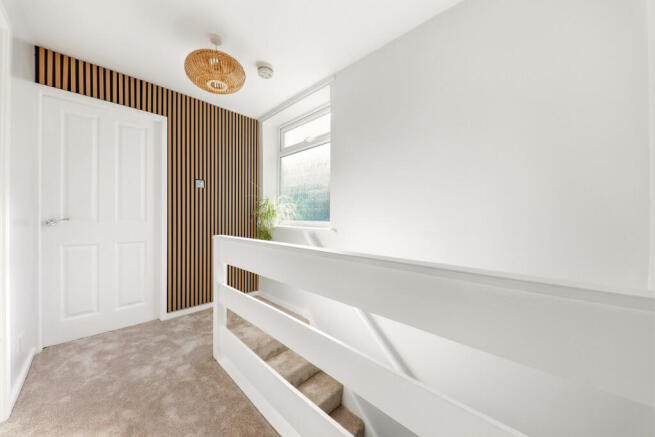 3 bed Semi-Detached for sale Image 10
