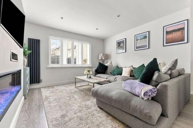 MAIN LIVING ROOM