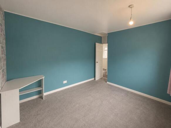 3 bed Semi-Detached for sale Image 12