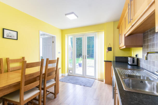 Kitchen Diner 3