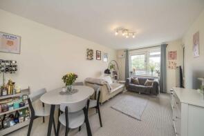 242, Hydethorpe Road, London SW12 0JH
