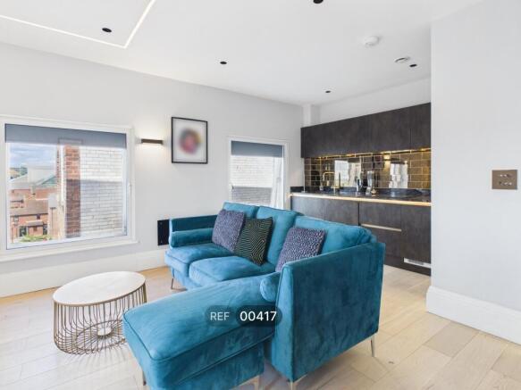 3 bed Apartment to rent Image 4