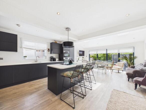 Open-Plan Living/Kitchen