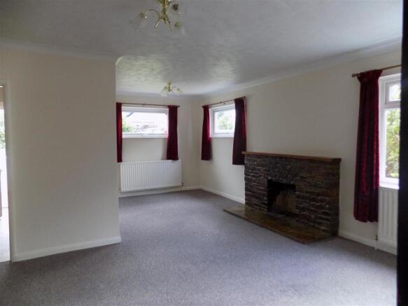 Sitting/Dining Room