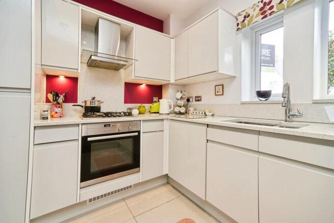 3 bed Terraced for sale Image 5