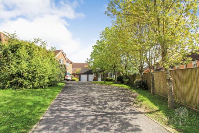 Access driveway