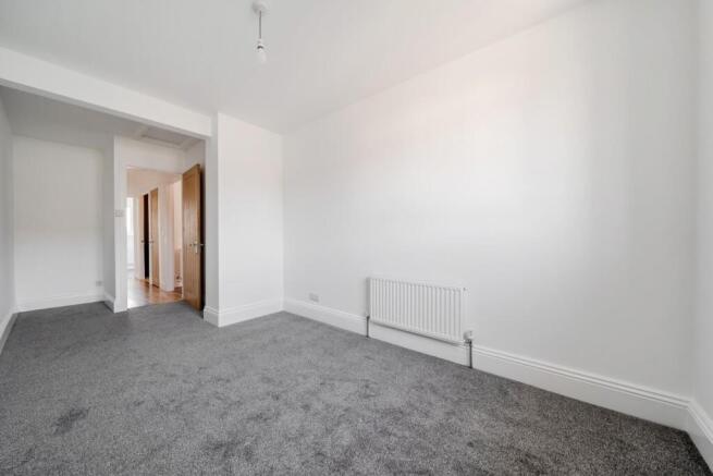 3 bed Semi-Detached for sale Image 9