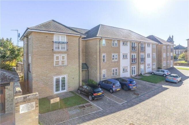 2 bed Apartment for sale Image 7