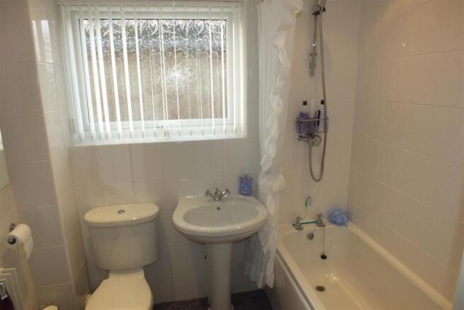 Bathroom.JPG