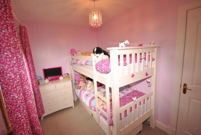 BEDROOM 2