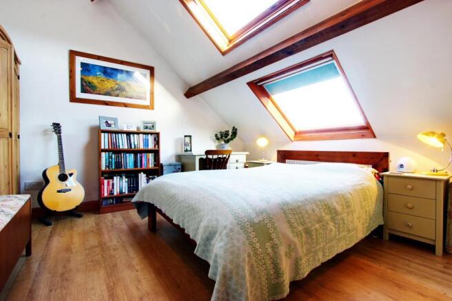 Bedroom 1 (Double)
