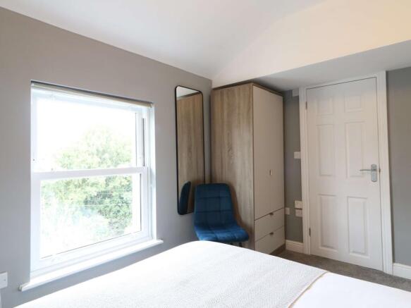 87 Middleton Room 9 5.JPG