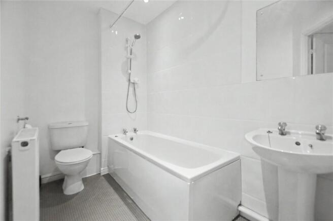 2 bed Apartment for sale Image 4