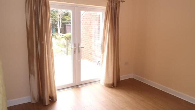 dining room v2.JPG