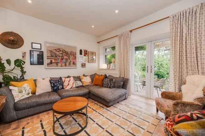 2 bed Terraced for sale Image 5