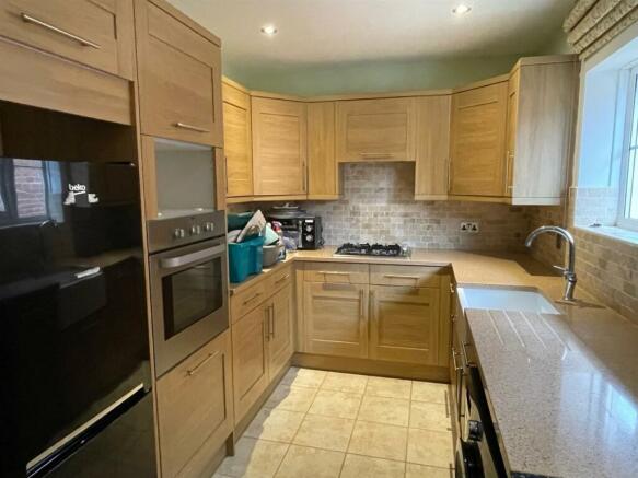 Kitchen.jpg