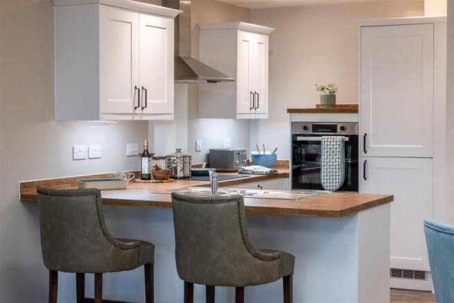 2 bed Apartment for sale Image 12