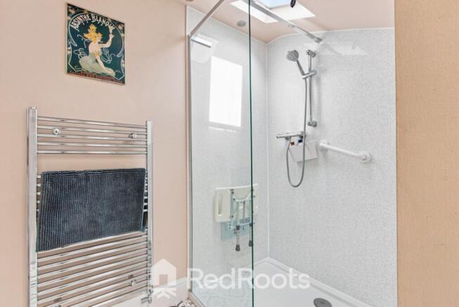 2 bed Semi-Detached for sale Image 10