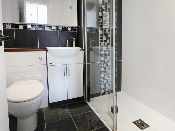 En Suite to Maste...
