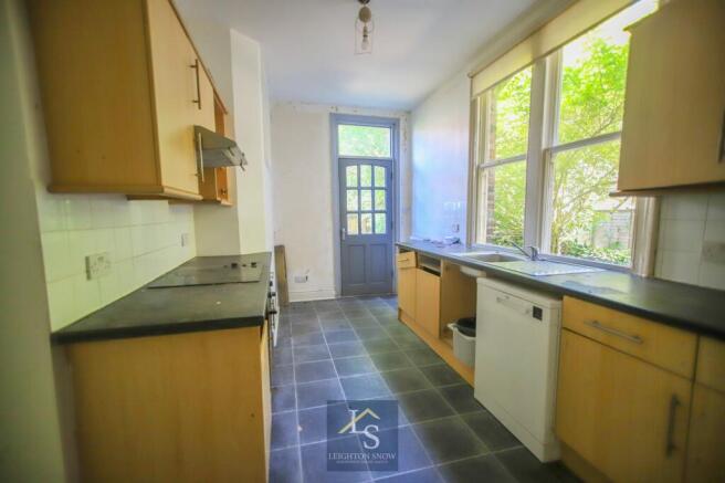 Kennerley Road, Stockport, SK2 photo 4