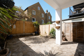 Flat 55, 155 Newlands Terrace, Queenstown Road, London SW8 3RN