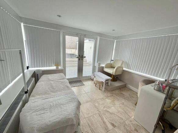 3 bed Semi-Detached for sale Image 5