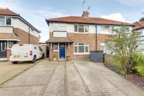 18, Morland Avenue, Broadwater, Worthing BN14 8PX