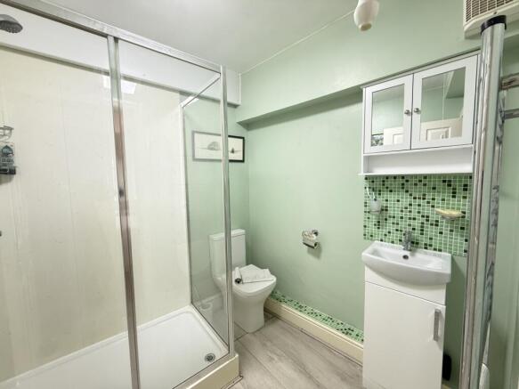1 bed Ground Flat for sale Image 8
