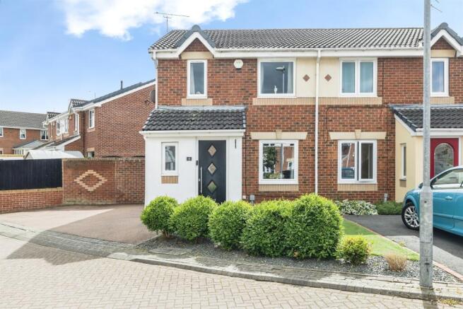 3 bed Semi-Detached for sale in barnsley